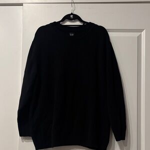 GAP sz LG oversized crew  Classic Black Crewneck Sweater worn once